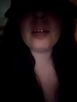 EdgedSleeve online show from January 7, 2026, 12:13 am