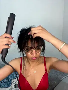 ValentinaEvanz online show from January 15, 2026, 4:22 pm