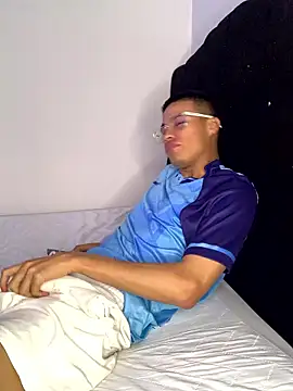 Latin Paisa Boy online show from January 15, 2026, 10:31 am