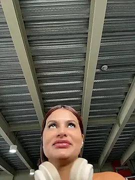 Irina Velvett online show from June 25, 2026, 1:48 pm