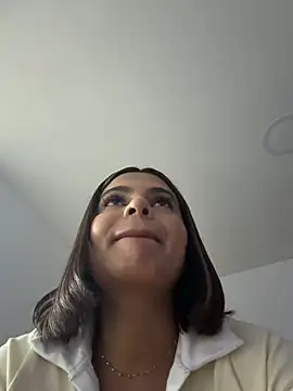 Irina Velvett online show from July 4, 2026, 4:29 am