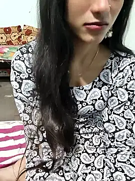 Yours-Zeenat online show from February 22, 2026, 7:51 am