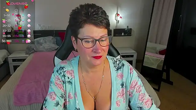 Snapshot of JennyMons chatting on July 12, 2026, 7:54 am JennyMons online show from July 12, 2026, 7:54 am
