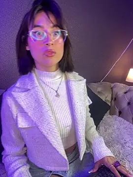 Snapshot of luna_gv chatting on March 9, 2026, 10:30 am luna gv online show from March 9, 2026, 10:30 am