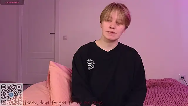 starsonthesky online show from April 24, 2026, 12:18 pm