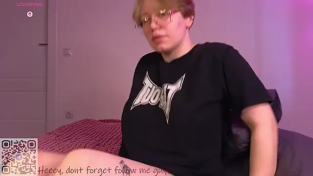 starsonthesky online show from April 27, 2026, 12:25 pm