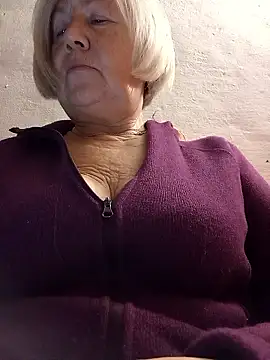 KlaudiaDarling online show from January 9, 2026, 7:37 pm