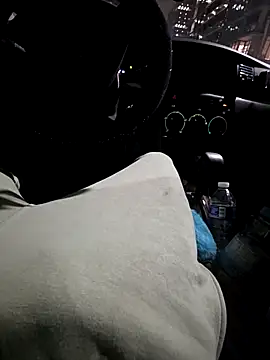 HoofedCylinder online show from February 6, 2026, 4:06 am