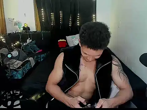 Snapshot of Dres4U chatting on February 21, 2026, 6:25 am Dres4U online show from February 21, 2026, 6:25 am