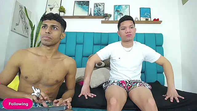 Interracial Snow Bunny online show from May 15, 2026, 9:11 pm