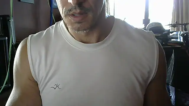 koolchillfun696969 online show from July 10, 2026, 11:40 pm