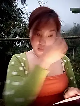 yeutinh00 online show from March 5, 2026, 11:17 am