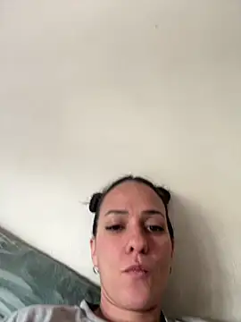 donatella07 online show from February 15, 2026, 4:47 pm