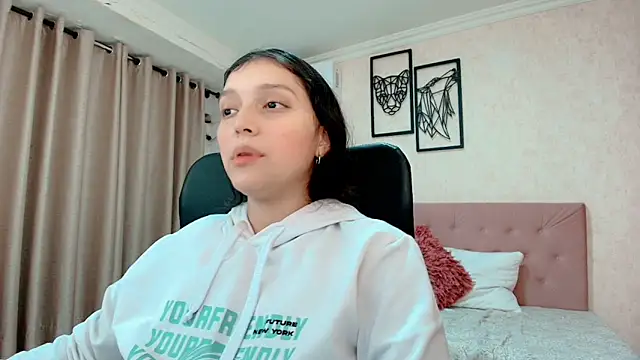 littlemolly walcott online show from March 9, 2026, 2:15 am