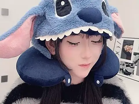 lnua-lnua online show from January 15, 2026, 2:38 am