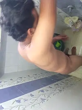 jerryrooh69 online show from April 21, 2026, 2:15 am