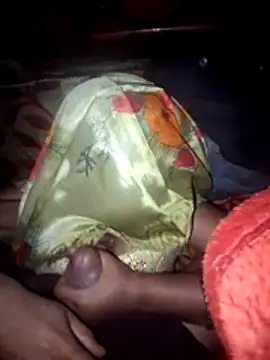 Couples9090 online show from February 19, 2026, 4:25 pm