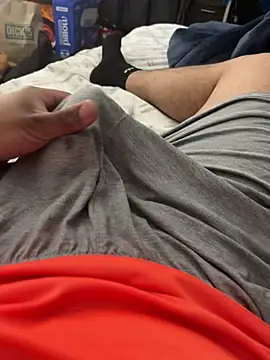 elpapigrande12 online show from March 24, 2026, 11:32 pm