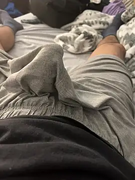 elpapigrande12 online show from April 23, 2026, 2:35 am