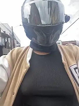 Scarlet auraa online show from February 26, 2026, 6:18 pm