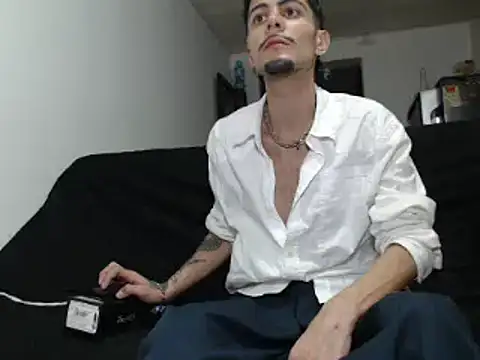 levconnor online show from March 9, 2026, 2:59 am