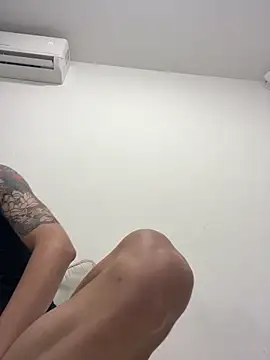 nanda108520 online show from April 21, 2026, 9:59 am