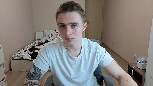 Snapshot of LEO__MILLER chatting on May 20, 2026, 5:08 pm LEO MILLER online show from May 20, 2026, 5:08 pm
