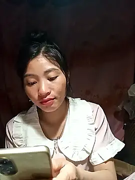 Hiniyk2 online show from April 18, 2026, 1:59 pm