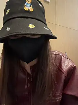 ZJbaby online show from April 5, 2026, 1:19 pm