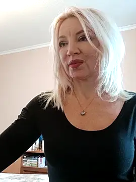 MiraStar984 online show from February 18, 2026, 2:02 pm