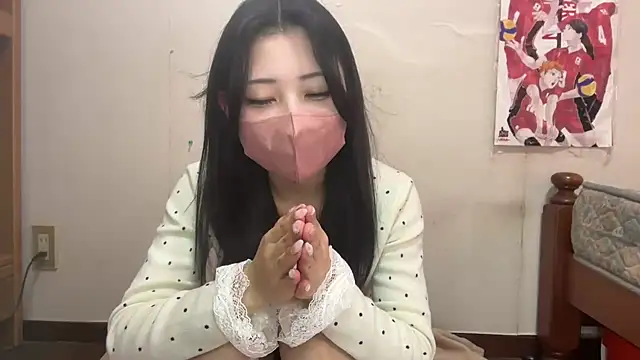 Snapshot of Sena_o0 chatting on February 9, 2026, 4:49 am Sena o0 online show from February 9, 2026, 4:49 am