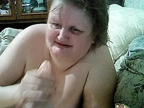 nataly4560 online show from April 4, 2026, 10:29 pm