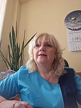 AliceStar333 online show from February 23, 2026, 10:34 am