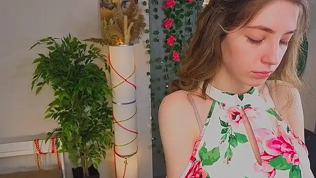 BrianneMallory online show from February 14, 2026, 6:10 am