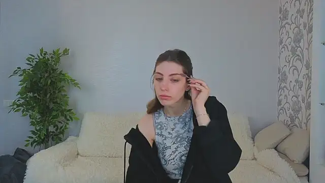 BrianneMallory online show from March 3, 2026, 7:25 am