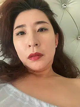 Jingjingxiang-520 online show from June 27, 2026, 2:27 am
