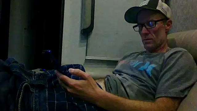 tittycum3636 online show from March 15, 2026, 6:52 am