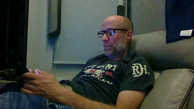 tittycum3636 online show from March 30, 2026, 4:13 am