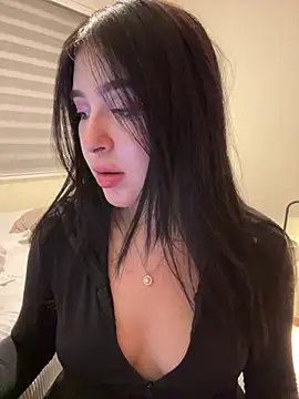 Snapshot of evelynrosess1 chatting on May 27, 2026, 4:42 am evelynrosess1 online show from May 27, 2026, 4:42 am