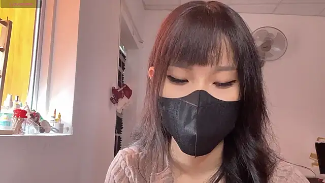 Tieu-May online show from February 25, 2026, 7:51 am