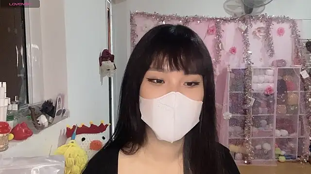 Tieu-May online show from March 11, 2026, 8:53 am