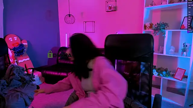 sweetie chloe  online show from January 19, 2026, 1:04 pm