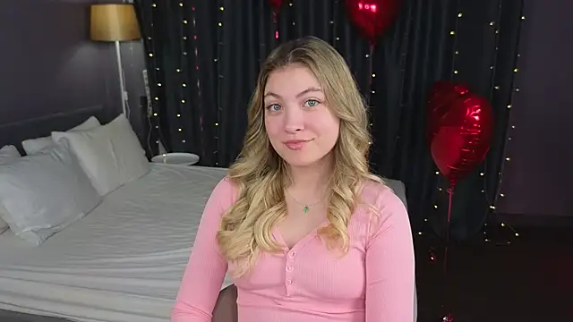 Snapshot of Angel__Grace chatting on February 11, 2026, 12:04 am Angel Grace online show from February 11, 2026, 12:04 am