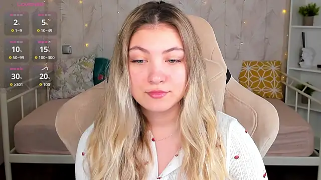 Snapshot of Angel__Grace chatting on March 2, 2026, 12:13 am Angel Grace online show from March 2, 2026, 12:13 am