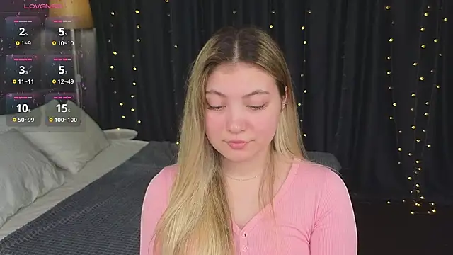 Snapshot of Angel__Grace chatting on March 5, 2026, 5:47 am Angel Grace online show from March 5, 2026, 5:47 am