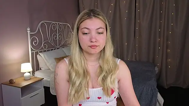 Snapshot of Angel__Grace chatting on May 18, 2026, 12:07 am Angel Grace online show from May 18, 2026, 12:07 am