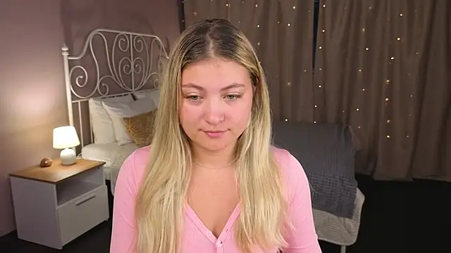Snapshot of Angel__Grace chatting on July 29, 2026, 12:20 am Angel Grace online show from July 29, 2026, 12:20 am