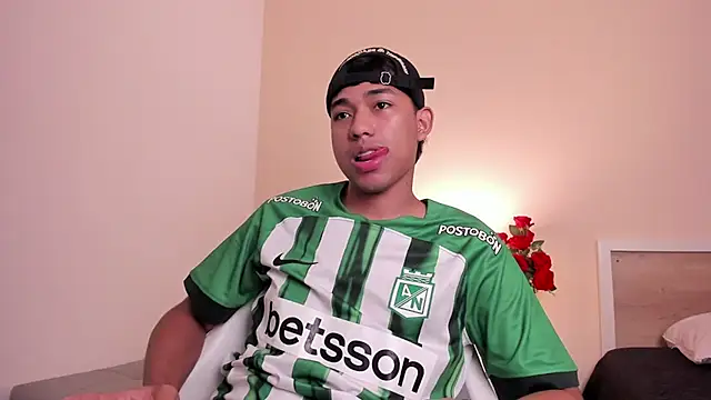 AustinTowers online show from March 4, 2026, 9:32 pm