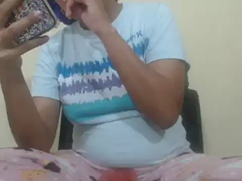 Snapshot of Kandysweety_2 chatting on February 1, 2026, 4:05 pm Kandysweety 2 online show from February 1, 2026, 4:05 pm