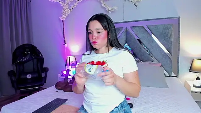 Astrid williams online show from March 27, 2026, 3:12 am